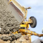 Как выбрать надежного поставщика бетона, смесей и строительных материалов: ключевые критерии успеха вашего строительного проекта